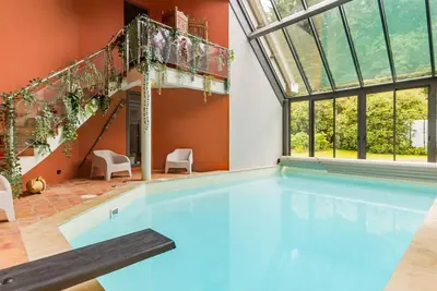 Image de Maison indépendante avec piscine intérieure et jardin, 2 chambres à Cherbourg