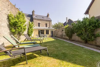 Charmante maison à Barfleur avec jardin et Wifi inclus