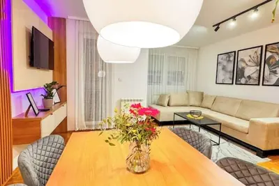 Image de Park Inn- Cozy Apartment Near Airport - Prime Spot