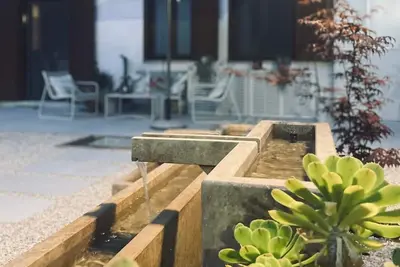 Image de Flos: stay different, stay Flos