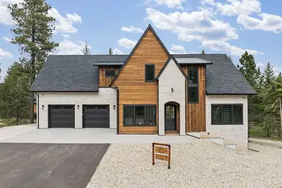 Image de Mountain Luxury w/ Steam Shower, 3 Fireplaces, Hot Tub & Clubhouse Access