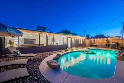 Image de Spacious 5br Retreat + Game Room