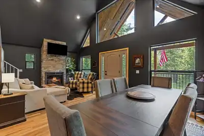 Image de Bearly Behavin' - A-Frame Living w/ Forest Views