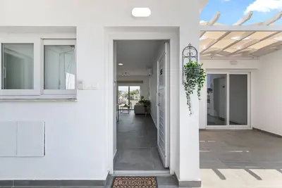 Image de Moderne-Appartement-with-Balcon-Salle de bain privée