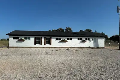 Image de Spacious 4-bedroom house on quiet private drive