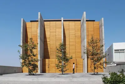 Image de Centrally located apartment with City View