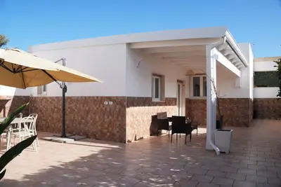 Image de Villa individuelle à 400m de la mer avec grand espace extérieur