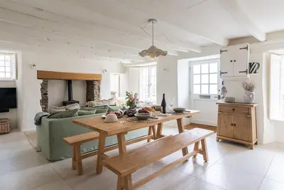 Image de Riverdale -  a cottage that sleeps 4 guests  in 2 bedrooms