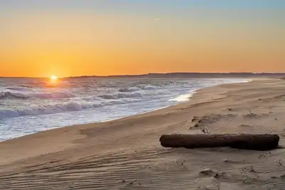 Image de 7-Bed Rooms, Modern Main House, 1000 ft private beach, Ac, Fast WiFi, Smart Tv