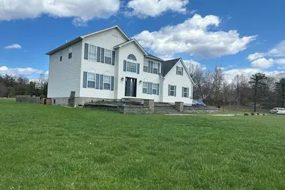 Image de Charming 4-bedroom house with WiFi, Ac in wonderful Scotrun