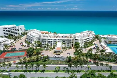 Suite on the beach with ocean view