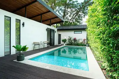 Image de Tropical 4br Retreat with Private Pool+Guest House