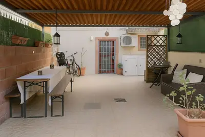 Image de Cozy Alghero Getaway - walk to the beach & relax on the patio