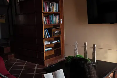 Image de Penthouse with Private Rooftop!