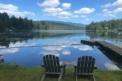 Image de Brand-new, lakeside cabin, 1 hour from Seattle.