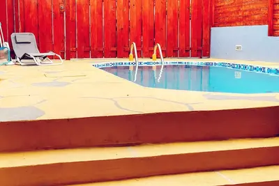 Image de Stylish Central 1-2 bedrooms with private pool-Tropical and Bright.