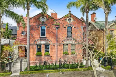 Image de Central Arts & Crafts Villa | Luxe 2-3br | Carpark