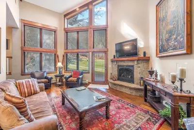 Image de Golf Course and Beaver Creek Ski Access Duplex