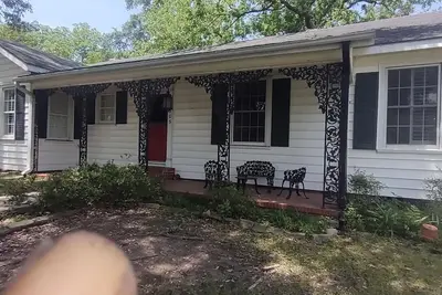 Image de Charming 2-bedroom house in Jefferson with Sunroom