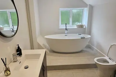 Image de The Old Forge – Countryside 4-bed home near Bath, the Cotswolds and Stonehenge