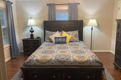 Image de Ivy Cottage - Charming 3-bedroom country cottage in beautiful Dacusville area