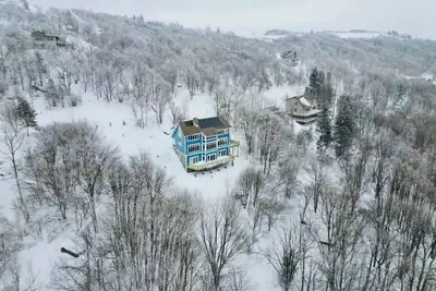 Image de View! View! 5br 5ba, Hot tub, Internet, Ev Charger, Mins to Ski, Walks to DollySods