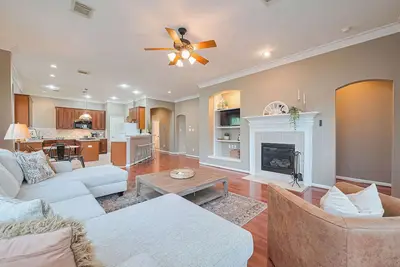 Image de Luxury Lake Conroe Escape: Private Pool & Games