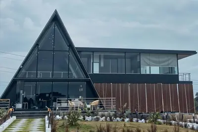 Image de Praan Valley | A-Frame Stay w/ Pool by Homeyhuts