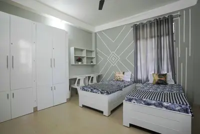 Image de Cozy 4-bedroom house in lovely Lucknow with WiFi, Ac