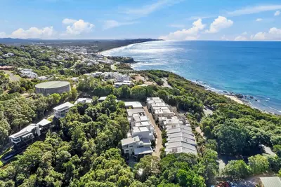 Image de Coolum Beachfront Luxury for Family and Friends