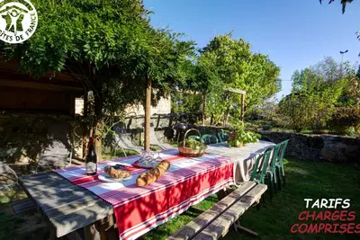 Image de Maison authentique 19e siècle avec jardin et animaux acceptés