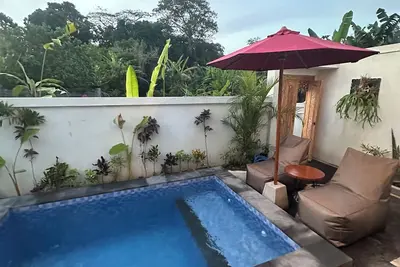Image de Charming 1 bedroom private pool villa, living room and kitchen in southern Bali