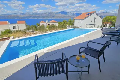 Image de Villa with Panoramic Sea Views, 25 sq m Heated Pool, 550m to Beach