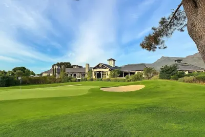 Image de Luxury Lakeside Lodge @ Jack Nicklaus Golf Estate