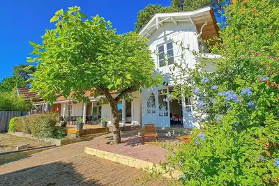 Image de Authentique cabane d'ostreiculteur avec vue sur le bassin et à 50m de la plage
