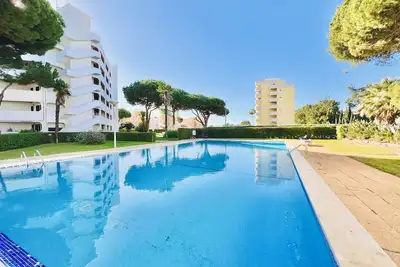 Image de Vilamoura Typical 4 With Pool by Homing