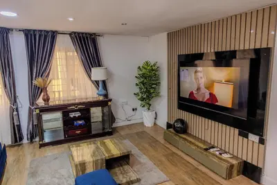 Image de 2br Apartment in Lekki Phase 1/Wifi/24/7 Power