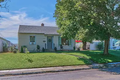 Image de Charming 4-bedroom light and open concept house with in a good area of Spokane