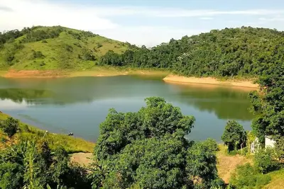 Image de Aluga-se Chácara em Igaratá – Fundo para a Represa do Jaguari