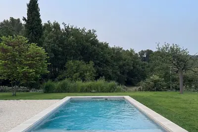 Image de Maisonnette en campagne provençale