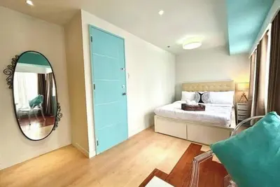 Image de Cozy 2br in Bgc Fort Victoria