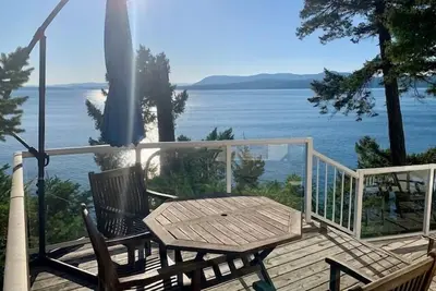 Image de Cozy Pender Island Waterfront Cottage