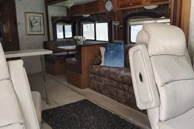 Image de Cozy Motorhome in Marvelous Silver Lake with WiFi, Ac, etc