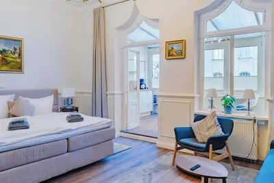 Image de Nostalgische Suite mit Wintergarten am Kirchplatz