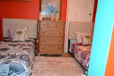 Image de Eclectic rooms on the Malecon & Sea of Cortez. Furry friends welcome!