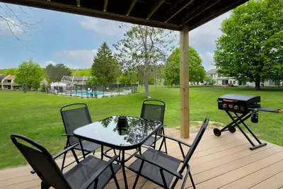 Image de Leelanau Wine Country Condo, 2 Bedroom, 3 Bath, Outside Heated Pool, A/C