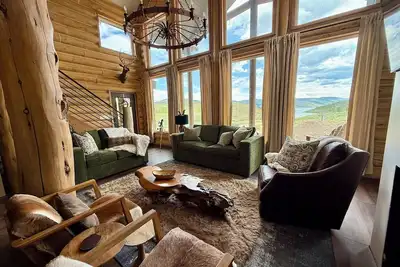 Image de Stardust Chalet • Luxe Cabin Escape @ Scofield Reservoir with lake view
