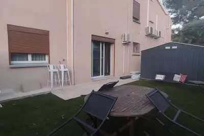 Image de T2 clim jardin stationnement aise