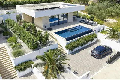 Image de Maison acceptant les animaux à Tkon