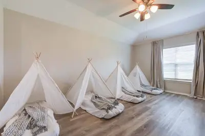 Image de Family-Friendly 3br Home w/ Teepee Sleepover Setup + Backyard Fun!